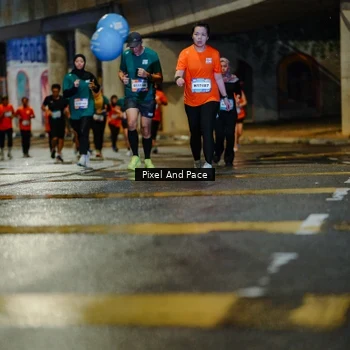 Runner Photo 7800946