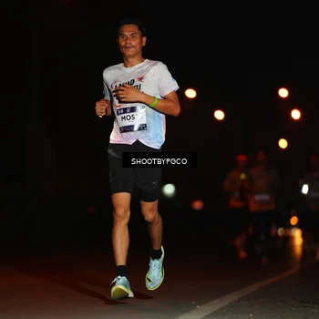 Runner Photo 7800965