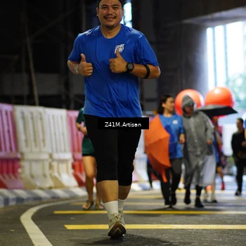 Runner Photo 7800968