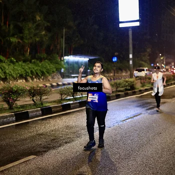 Runner Photo 7800990