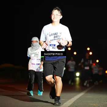 Runner Photo 7801009