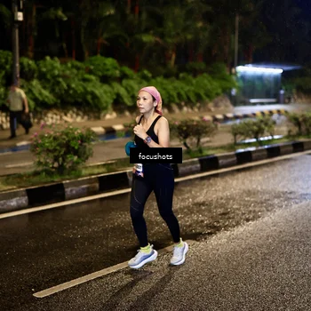 Runner Photo 7801017