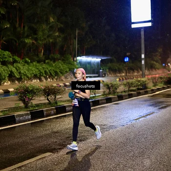 Runner Photo 7801025