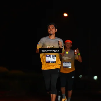 Runner Photo 7801036