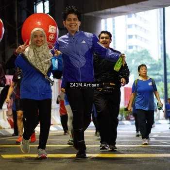 Runner Photo 7801038