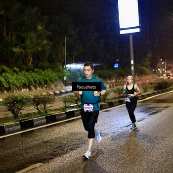 Runner Photo 7801046