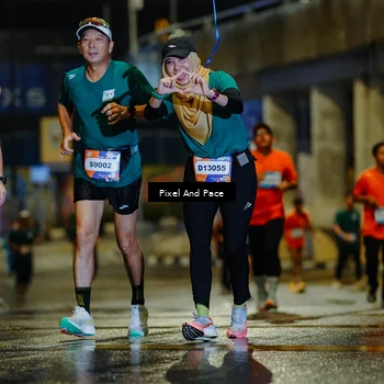 Runner Photo 7801057