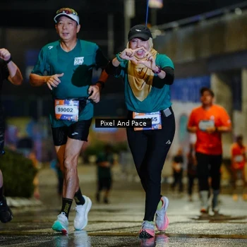 Runner Photo 7801084