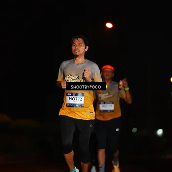 Runner Photo 7801086