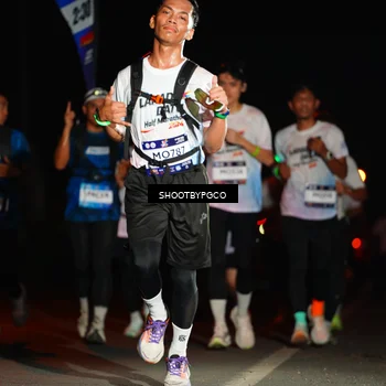 Runner Photo 7801097