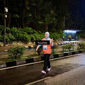 Runner Photo 7801101