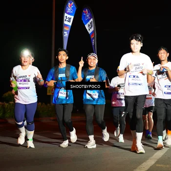 Runner Photo 7801109
