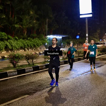 Runner Photo 7801124