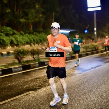 Runner Photo 7801129