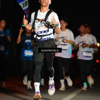 Runner Photo 7801132