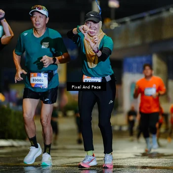 Runner Photo 7801134