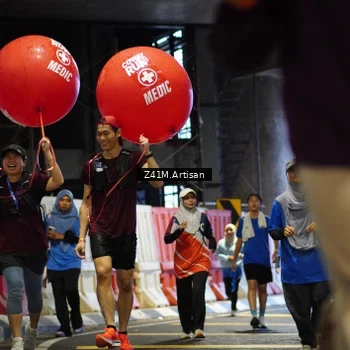 Runner Photo 7801135