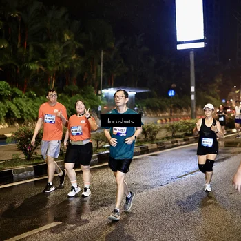 Runner Photo 7801153