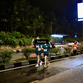 Runner Photo 7801177