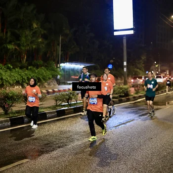 Runner Photo 7801179