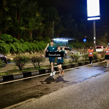 Runner Photo 7801186
