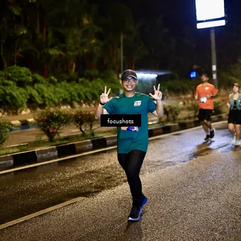 Runner Photo 7801254