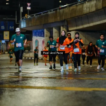 Runner Photo 7801271