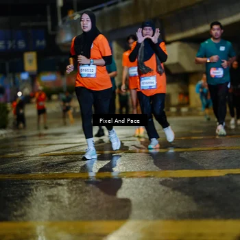 Runner Photo 7801289
