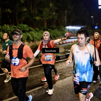 Runner Photo 7801339