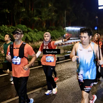 Runner Photo 7801342
