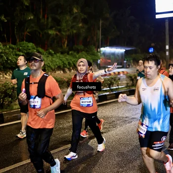 Runner Photo 7801353