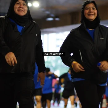 Runner Photo 7801382