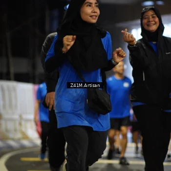 Runner Photo 7801391