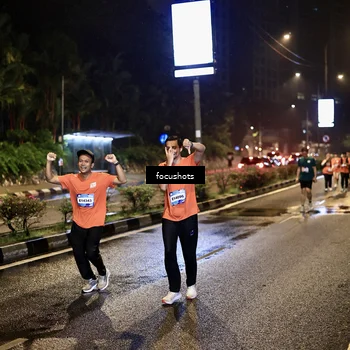 Runner Photo 7801399