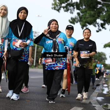 Runner Photo 7801402