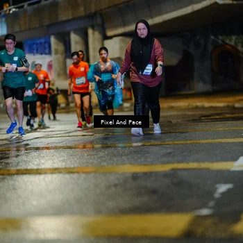 Runner Photo 7801423