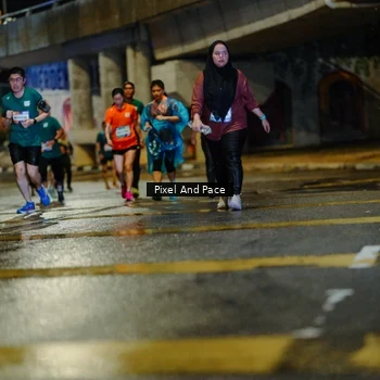Runner Photo 7801430