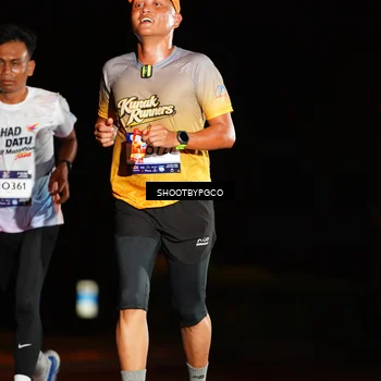 Runner Photo 7801437