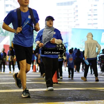 Runner Photo 7801460