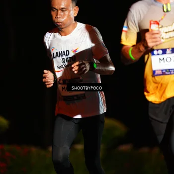 Runner Photo 7801476
