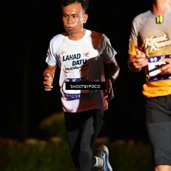 Runner Photo 7801488