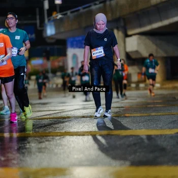 Runner Photo 7801542