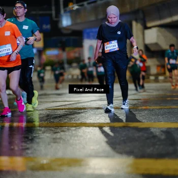 Runner Photo 7801546