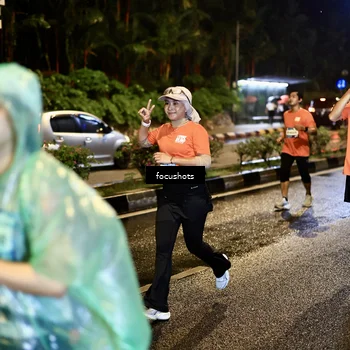 Runner Photo 7801573