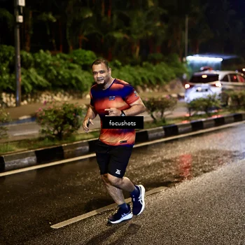 Runner Photo 7801585