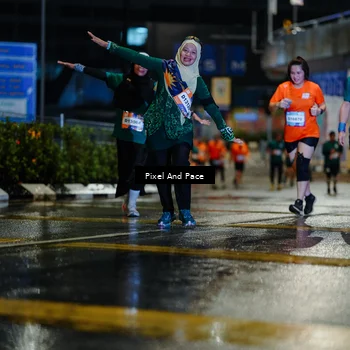 Runner Photo 7801625