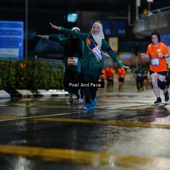 Runner Photo 7801626