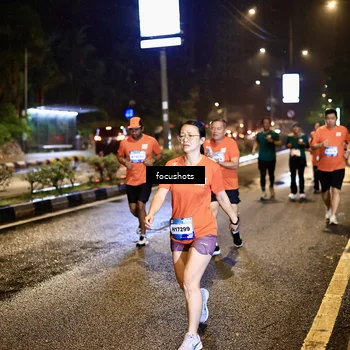 Runner Photo 7801674