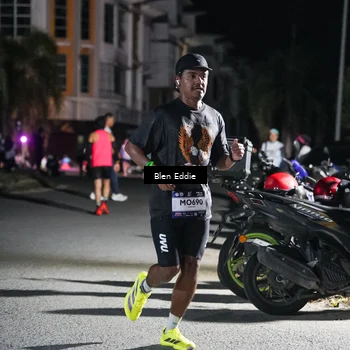 Runner Photo 7801700