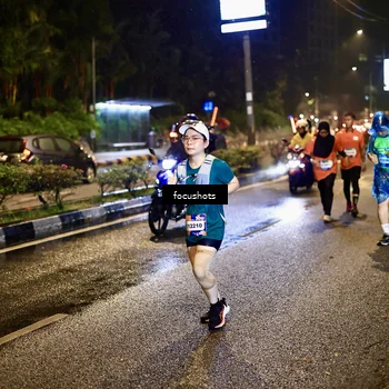 Runner Photo 7801703